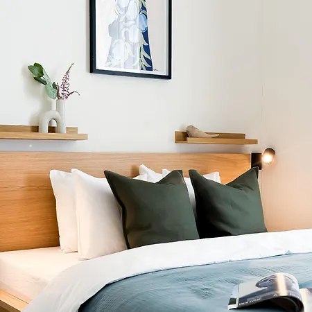Turnkey I National Museum Apartment *
